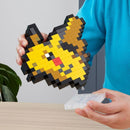 MEGA Pokémon, Blocos de Montar Pikachú Estilo Retrô Pixelado com 400 peças, 16 cm de Altura, A Partir de 13 Anos