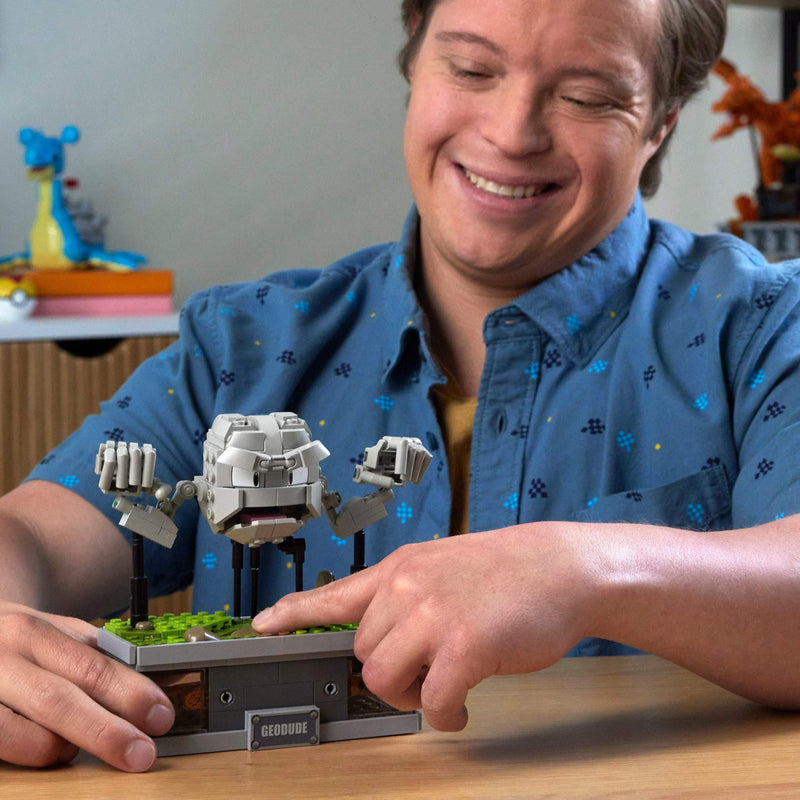 MEGA Pokémon, Blocos de Montar, Miniatura do Geodude com 354 peças, Movimento e 12 cm de Altura, A partir de 13 anos