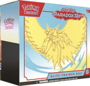 Pokémon TCG: Scarlet & Violet — Paradox Rift Elite Trainer Box – Lua rugindo (9 pacotes booster, 1 cartão de arte completa e acessórios premium)